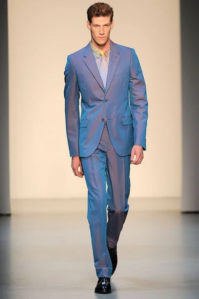 Look 36
